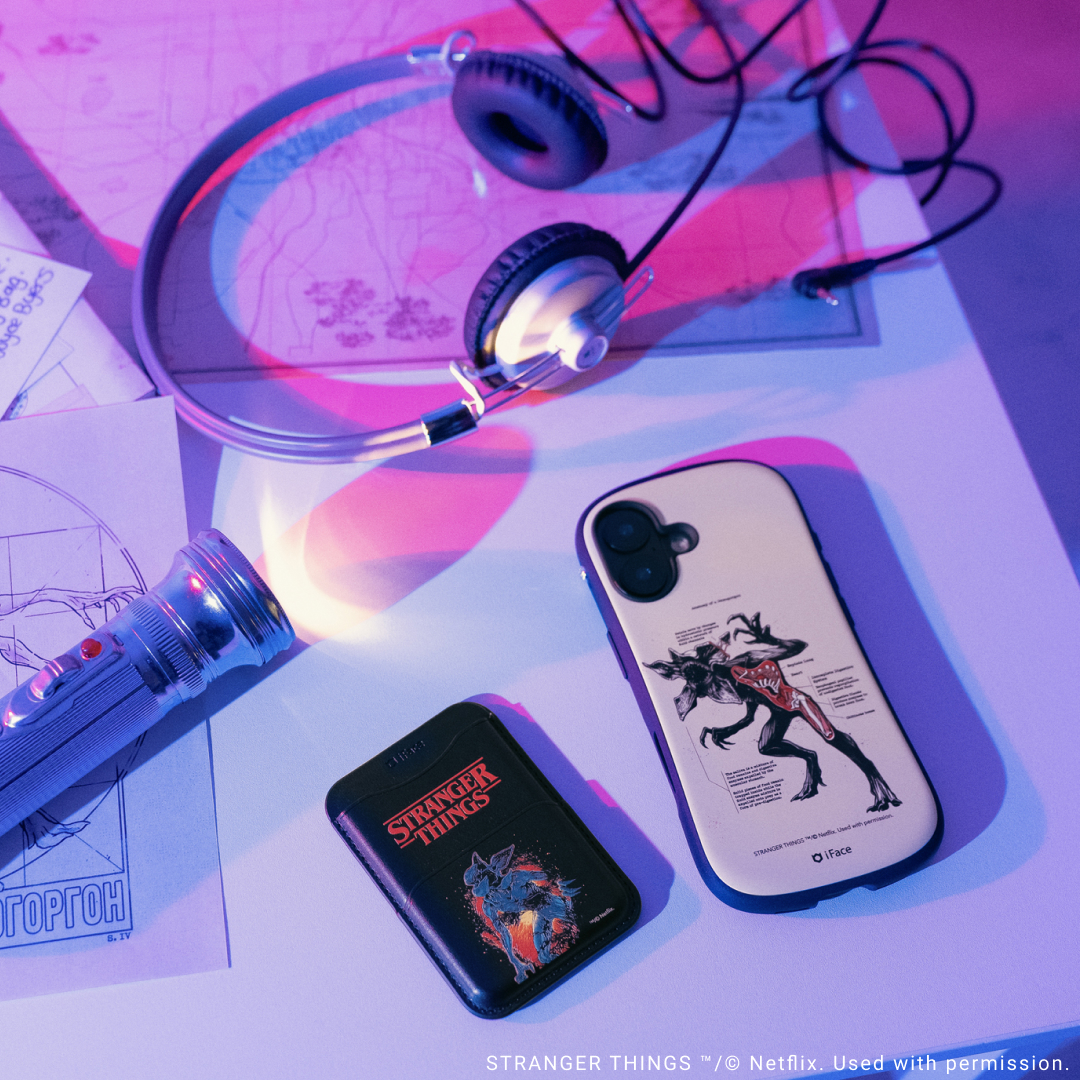 ストレンジャー・シングス 未知の世界 iFace First Class MagSynqケース(ロゴ)