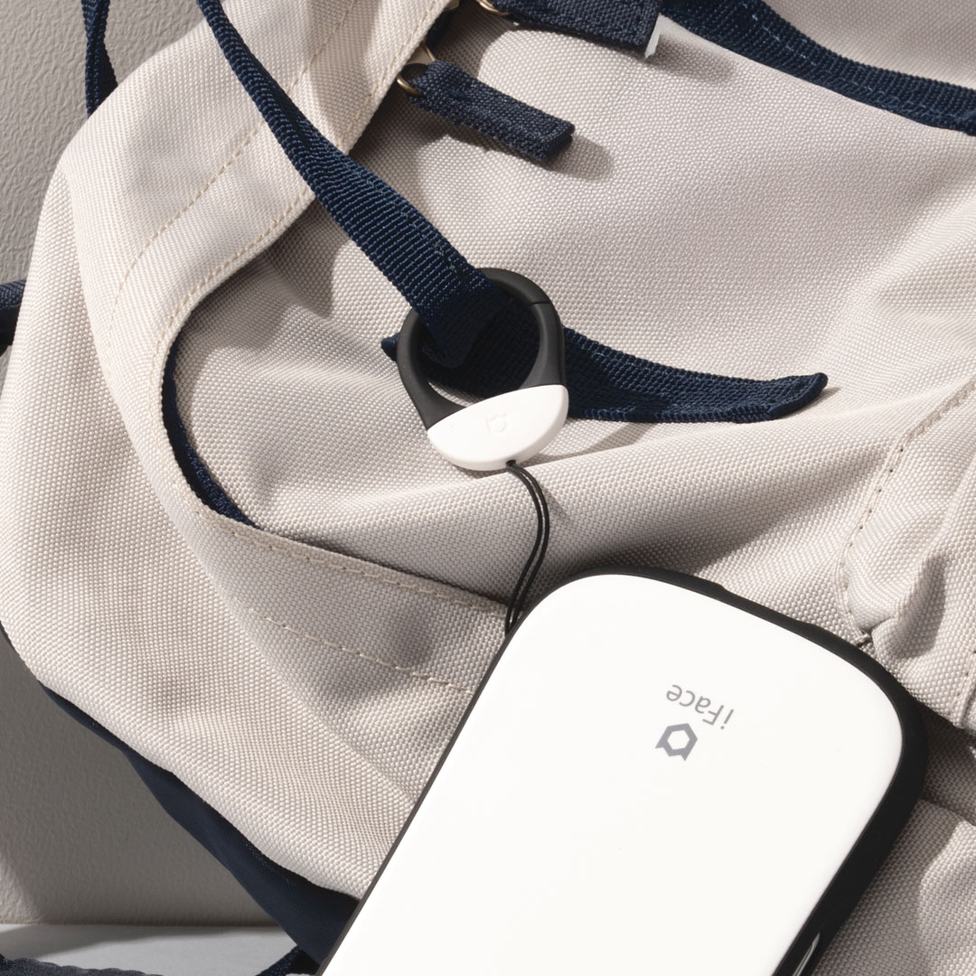 iFace First Class カラビナリングストラップ(ホワイト)
