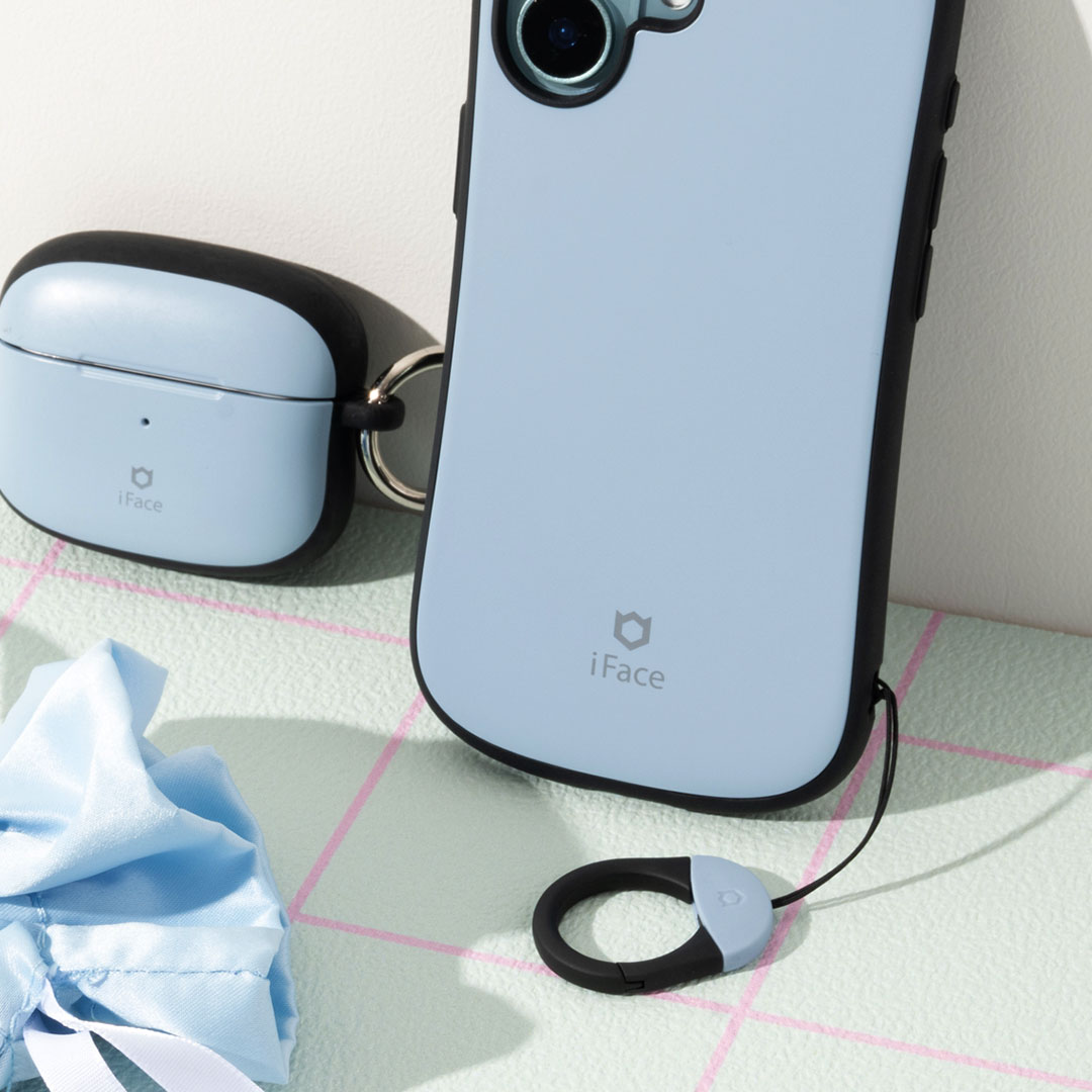 iFace First Class カラビナリングストラップ(ホワイト)