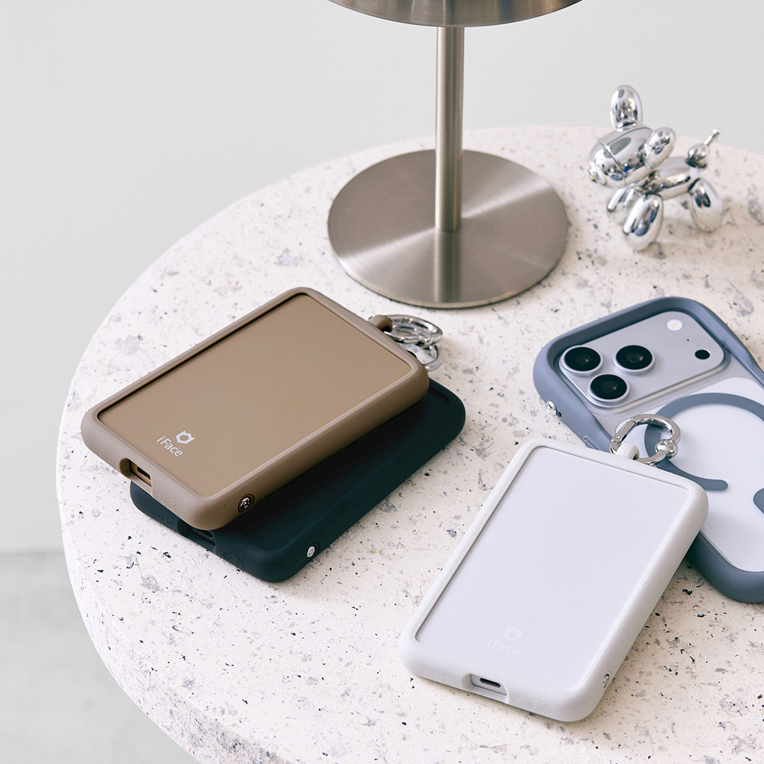 iFace SafePaq 半固体モバイルバッテリー 5000mAh