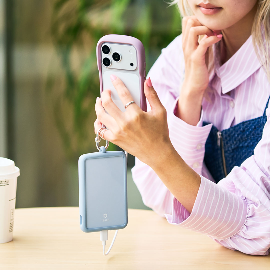 iFace SafePaq 半固体モバイルバッテリー 5000mAh